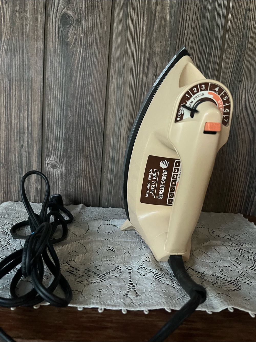 Vintage Black & Decker iron